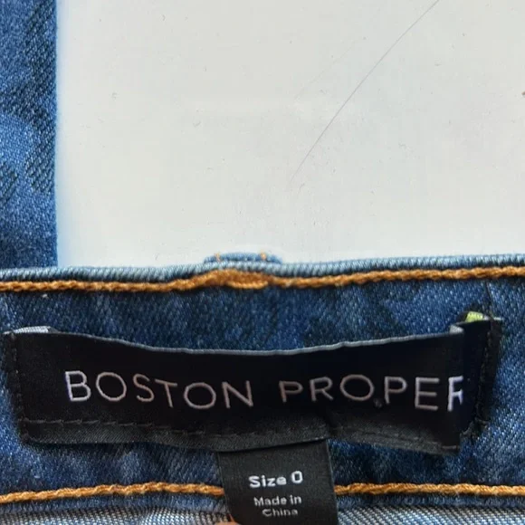Boston Proper Size 9 women’s jeans - Picture 2 of 3